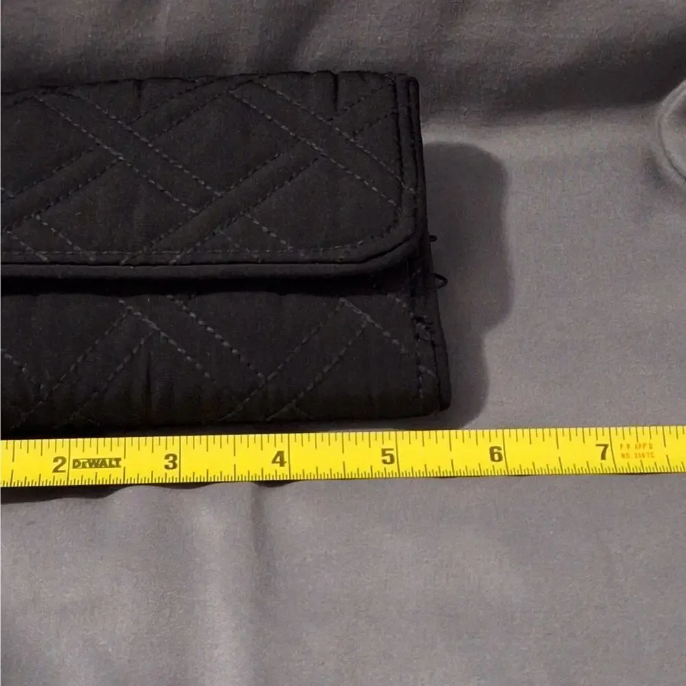 NWT Vera Bradley RFID Riley Compact Wallet - Classic Black (Leaf Interior) - Picture 7 of 8
